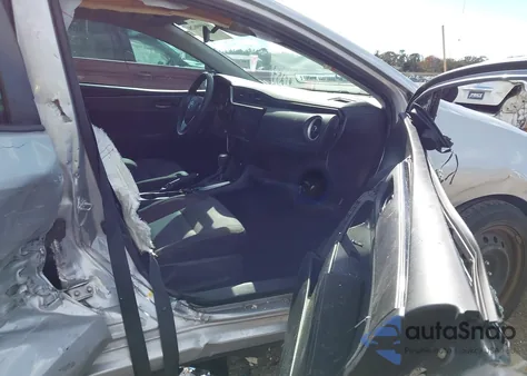 2018 Toyota Corolla Le z USA, uszkodzony, nr VIN 2T1BURHE7JC982540